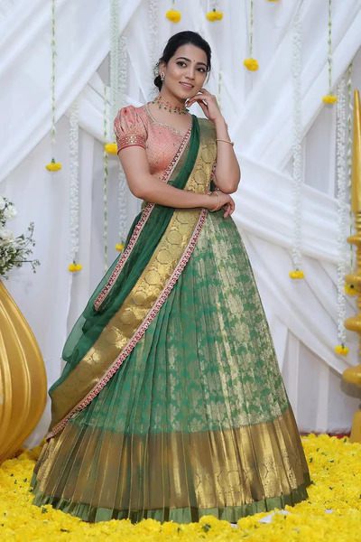 Vahini Banarasi Lehenga Set 